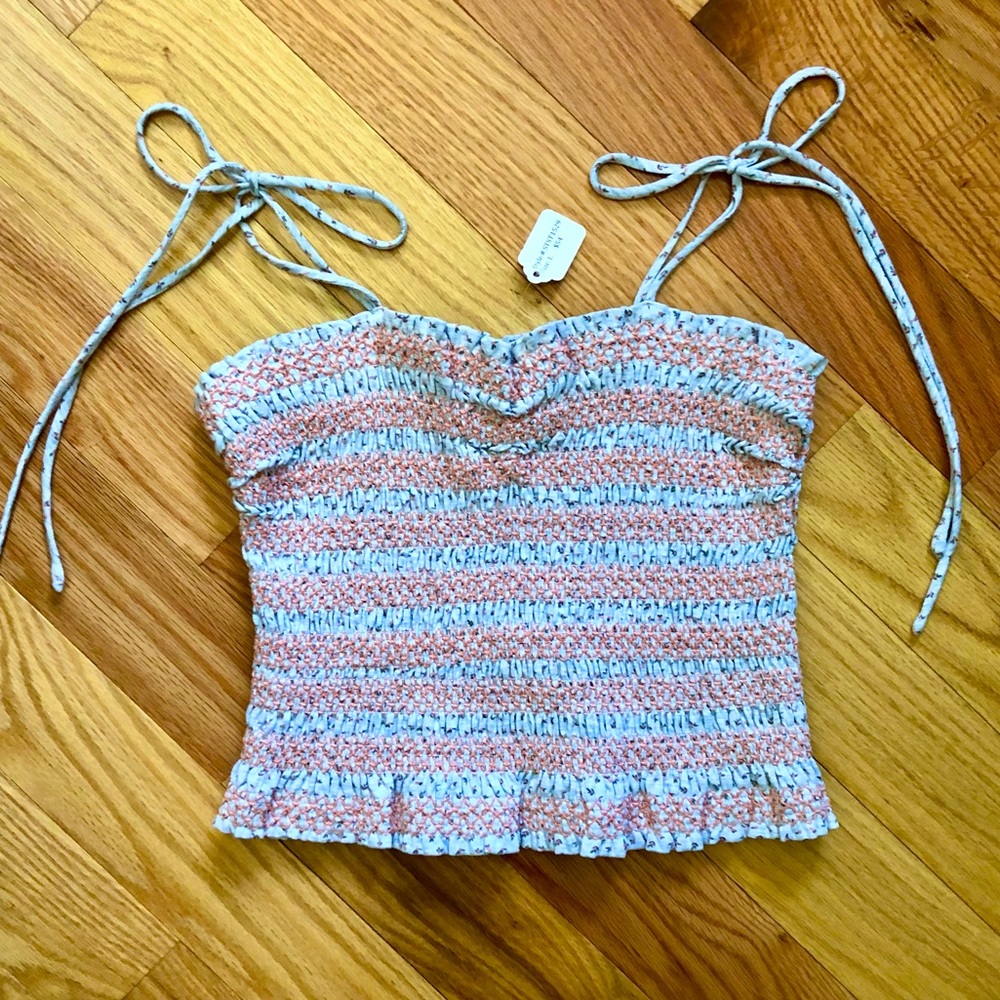 Storia NWT Smocked Tie Strap Crop Tank ✨